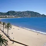Appartement Moderne Premiere Ligne De Mer Santa